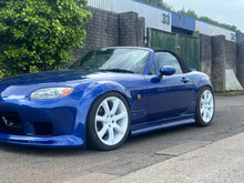 Load image into Gallery viewer, Mazda MX5 Miata NC/MK3 Full Bodykit